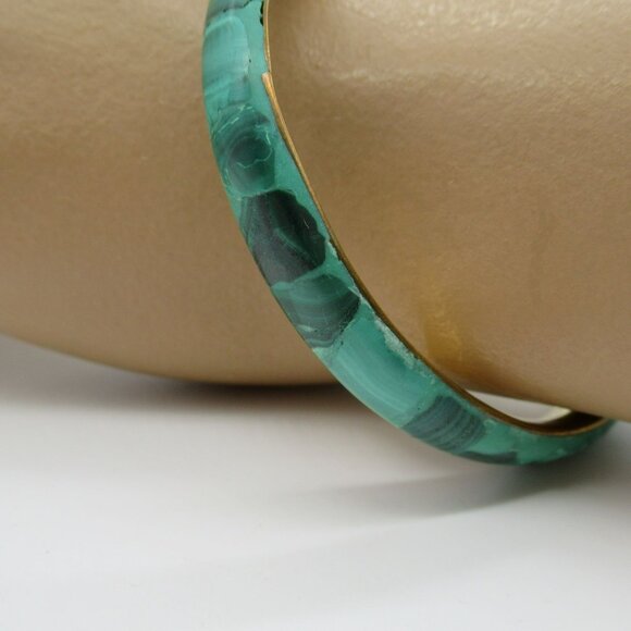 Vintage Malachite Inlaid Bracelet Golden Brass Bangle Green Stone - Picture 7 of 9